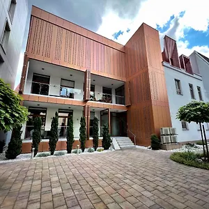  Apartment Argo