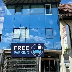  Apartment Park Siska
