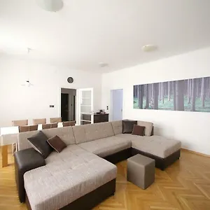 Skyscraper Tour As Apartamento